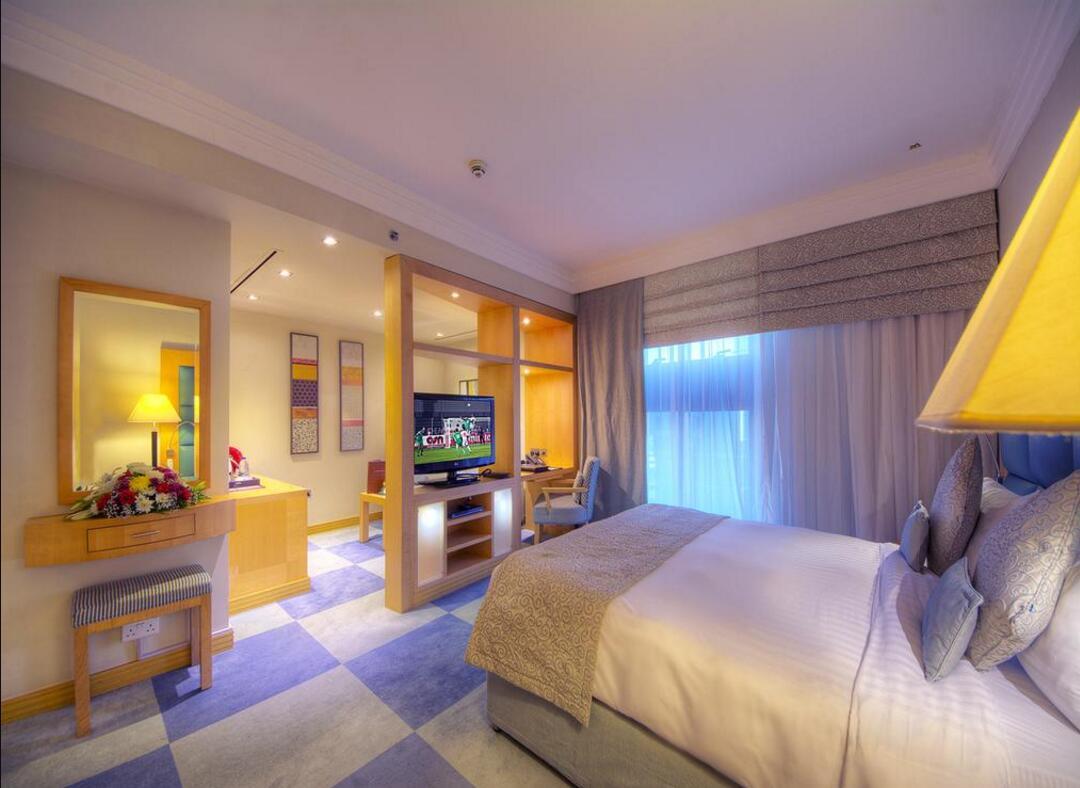 Halo Hotel Dubai Bagian luar foto