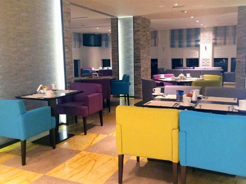 Halo Hotel Dubai Bagian luar foto