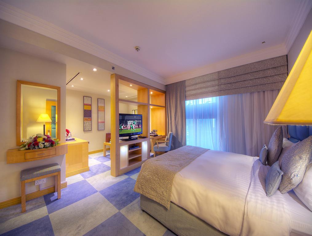 Halo Hotel Dubai Bagian luar foto