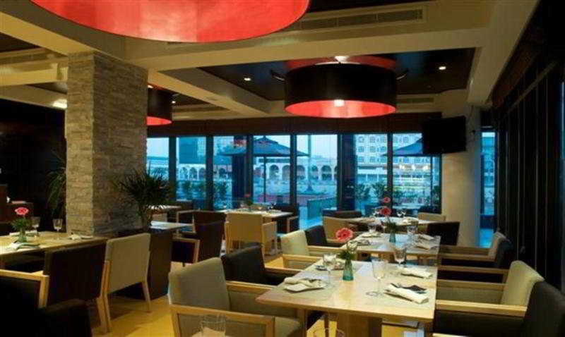 Halo Hotel Dubai Bagian luar foto