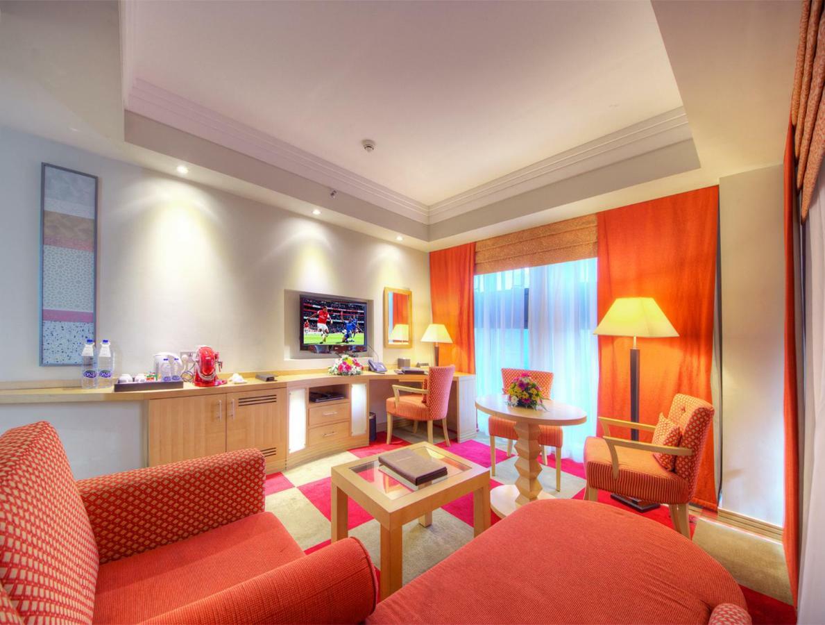 Halo Hotel Dubai Bagian luar foto