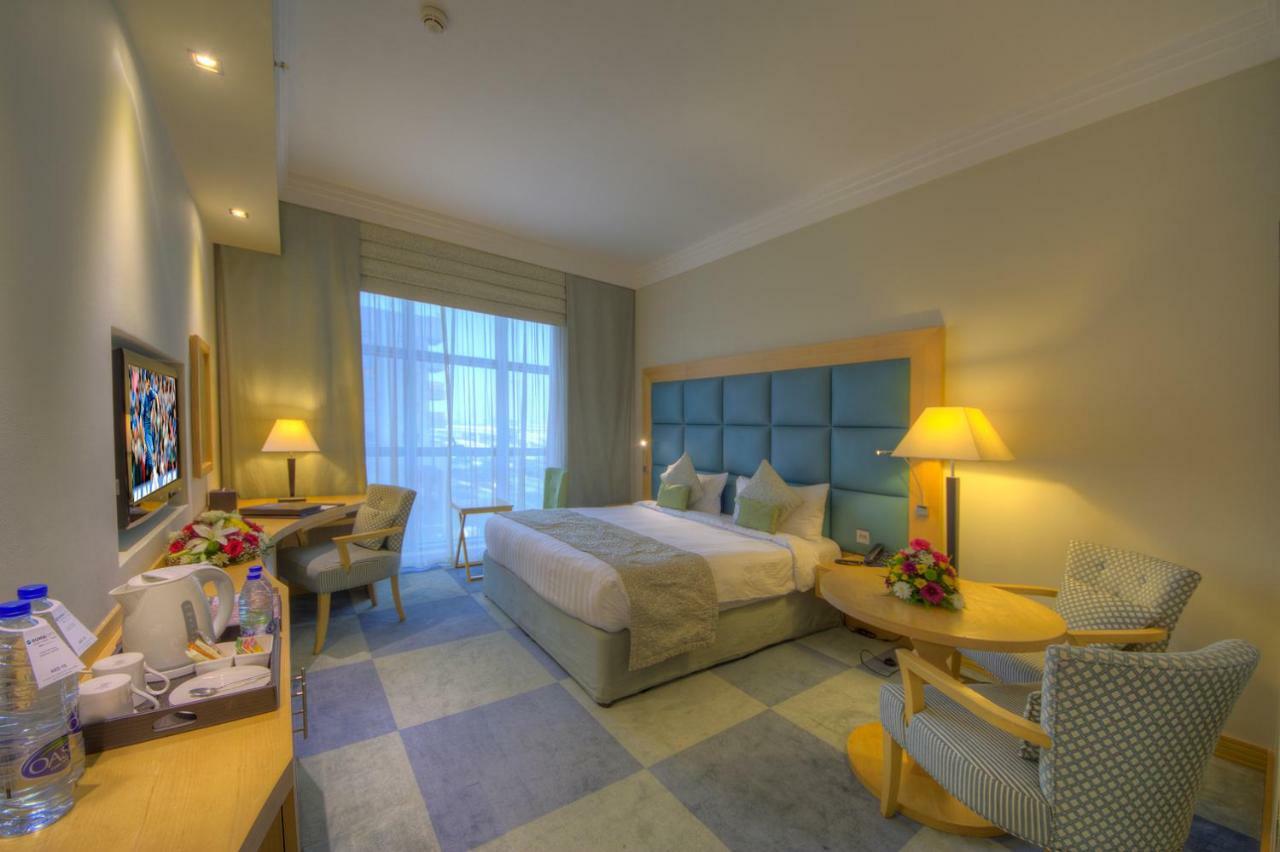 Halo Hotel Dubai Bagian luar foto