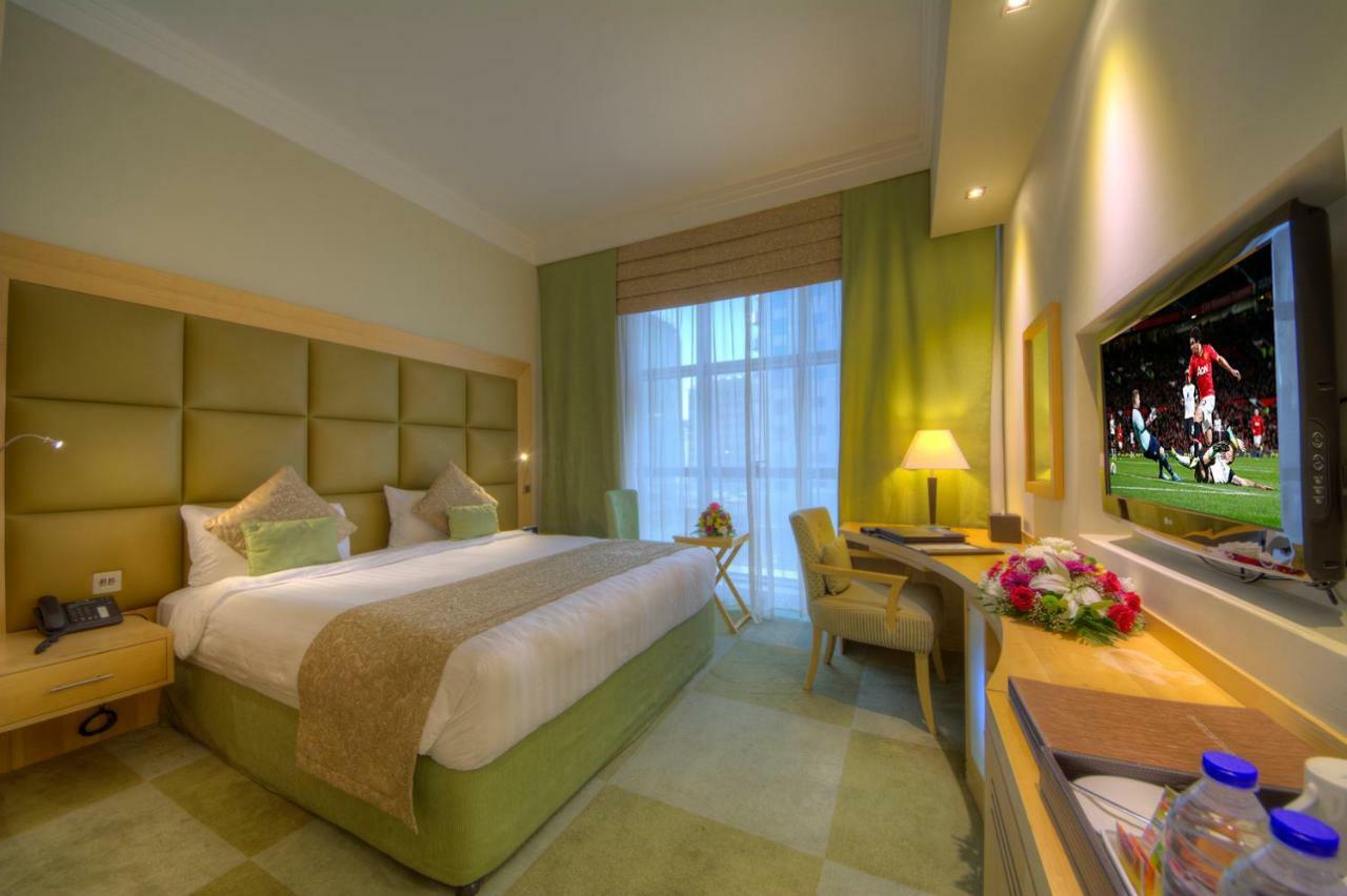 Halo Hotel Dubai Bagian luar foto
